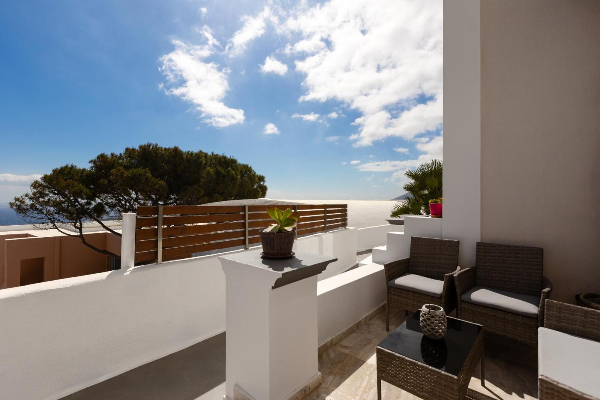 Daphne Apartamento Fira (Santorini)